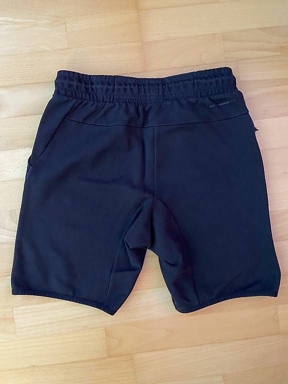 Pantaloni: Pitbull Shorts – Usato da Staufen venduto da Shapi 1