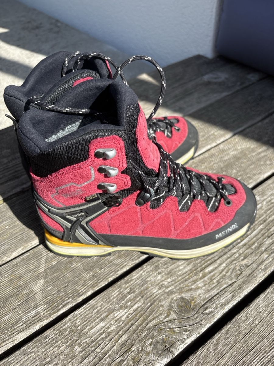 Meindl Scarpe da donna: Bergschuh – Usato da Uster venduto da solarpower1