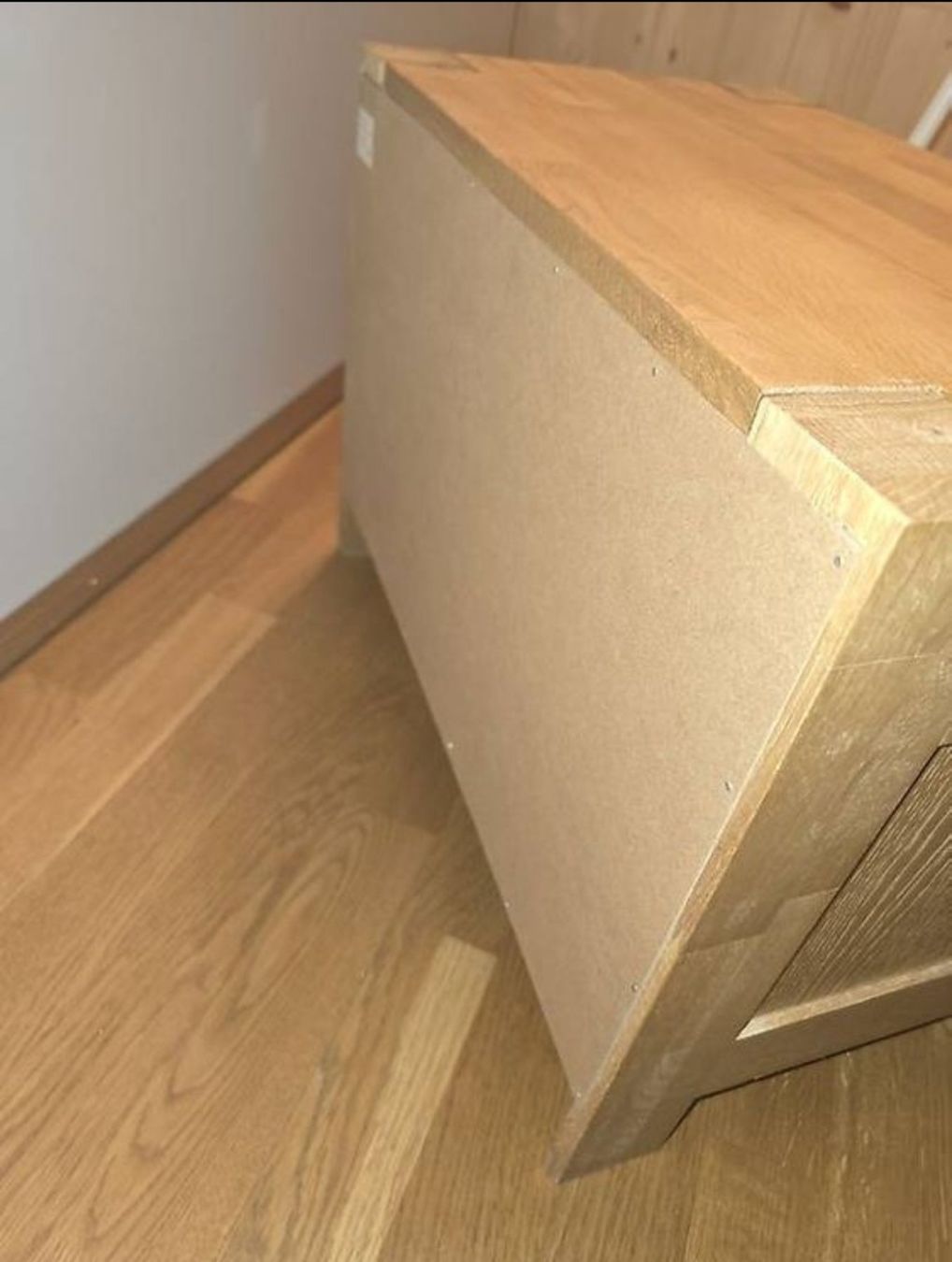 Nachttische: Nachttisch Massivholz Sumpf-Eiche – Gebraucht aus Hünikon von Butz0 3