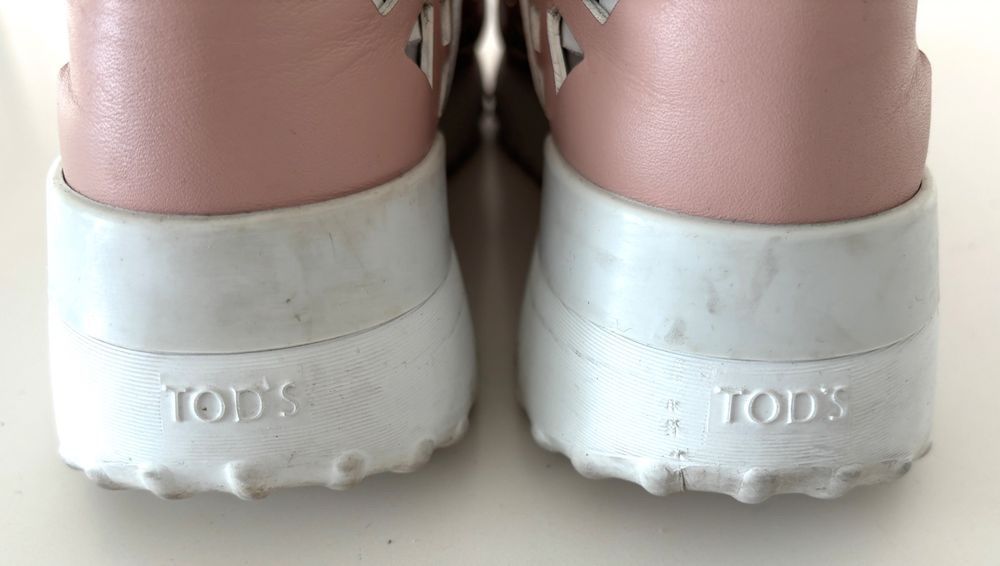Tod'S Scarpe da donna: TOD'S Sneaker Cut-Outs lachs/rosé - EU 35.5 – Usato da Bottmingen venduto da Merkur_Basel 2
