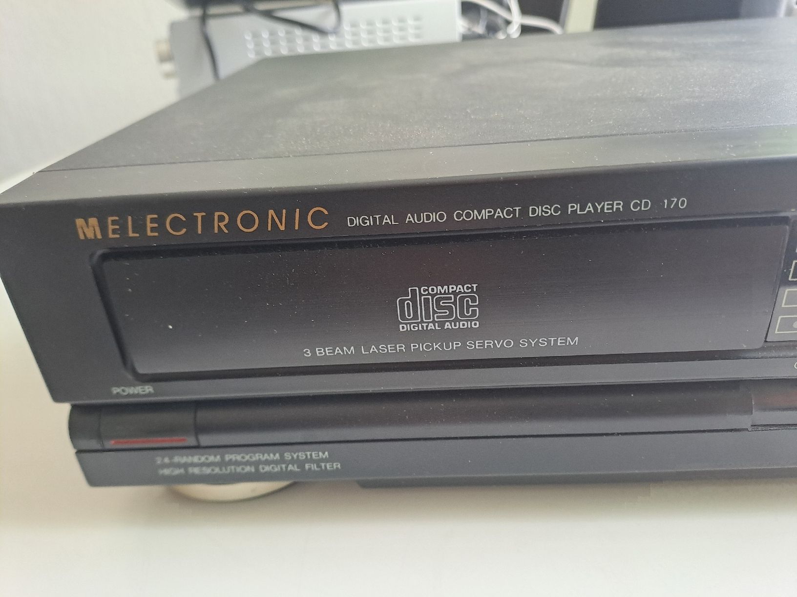 Lettore multimediale & Streamer: M ELECTRONIC  CD PLAYER 170 – Usato da Uetendorf venduto da Essiggurken 1