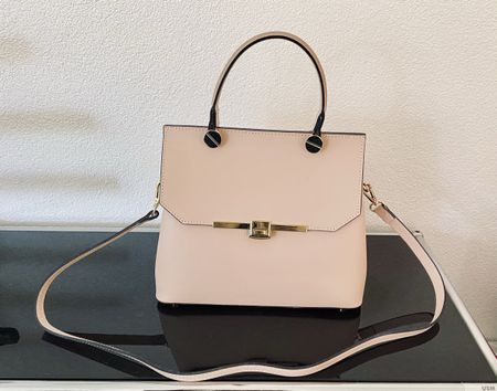 Elegante Ledertasche in Rosa, neu und nie benutzt