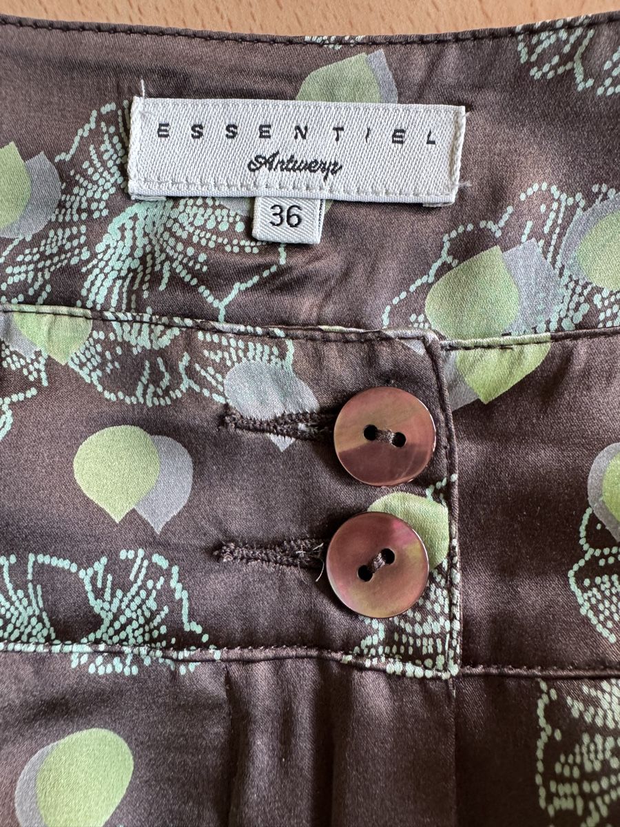 Essentiel Antwerp Röcke: Jupe ESSENTIEL ANTWERP, taille 36, 100% Soie – Neu (gemäss Beschreibung) aus Morges von sandy069 5