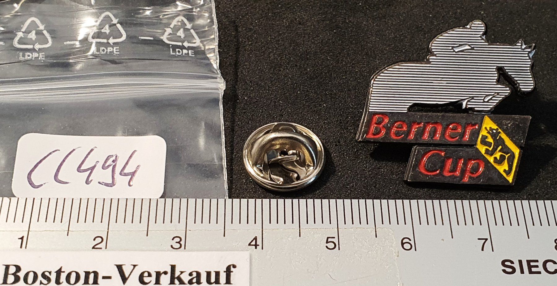 Placchette & Badge: CC494 - Pin Reiten Springreiten Pferd Berner Cup – Usato da Reinach BL venduto da Boston-Verkauf 1