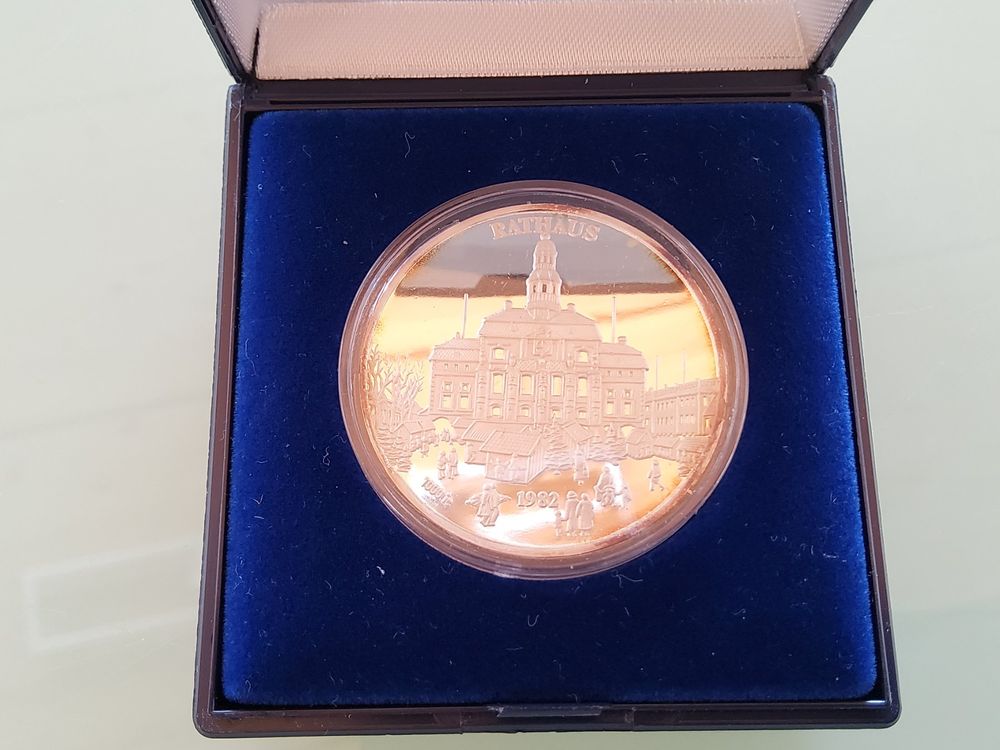 Pièce comm en argent quot Rathaus 1982 Weihnachtstaler quot (D #39 occasion) à