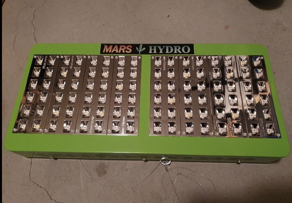 Altro: Growlampe Mars Hydro reflector 96 – Usato da Pfäffikon ZH venduto da Svenja.kaeser
