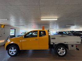 ISUZU D-MAX 2.5 4x4 mit Alubrücke vom PICK-UP SÖPP