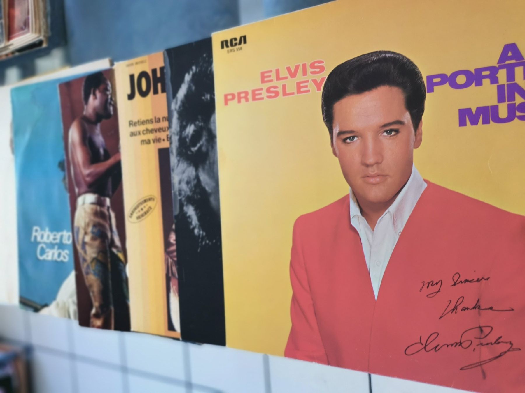 Dischi in vinile: Mallette 27 Vinyles LPs divers artistes – Usato da Courtepin venduto da mara_1808 2