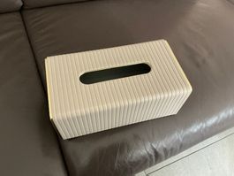Edle Taschentuchbox für stilvolles Ambiente (Kleenex)