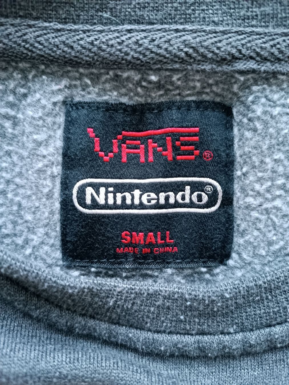Nintendo Maglioni & Felpe: VANS Pullover Super Mario / Nintendo Gr S – Usato da Binz venduto da julijuli 2