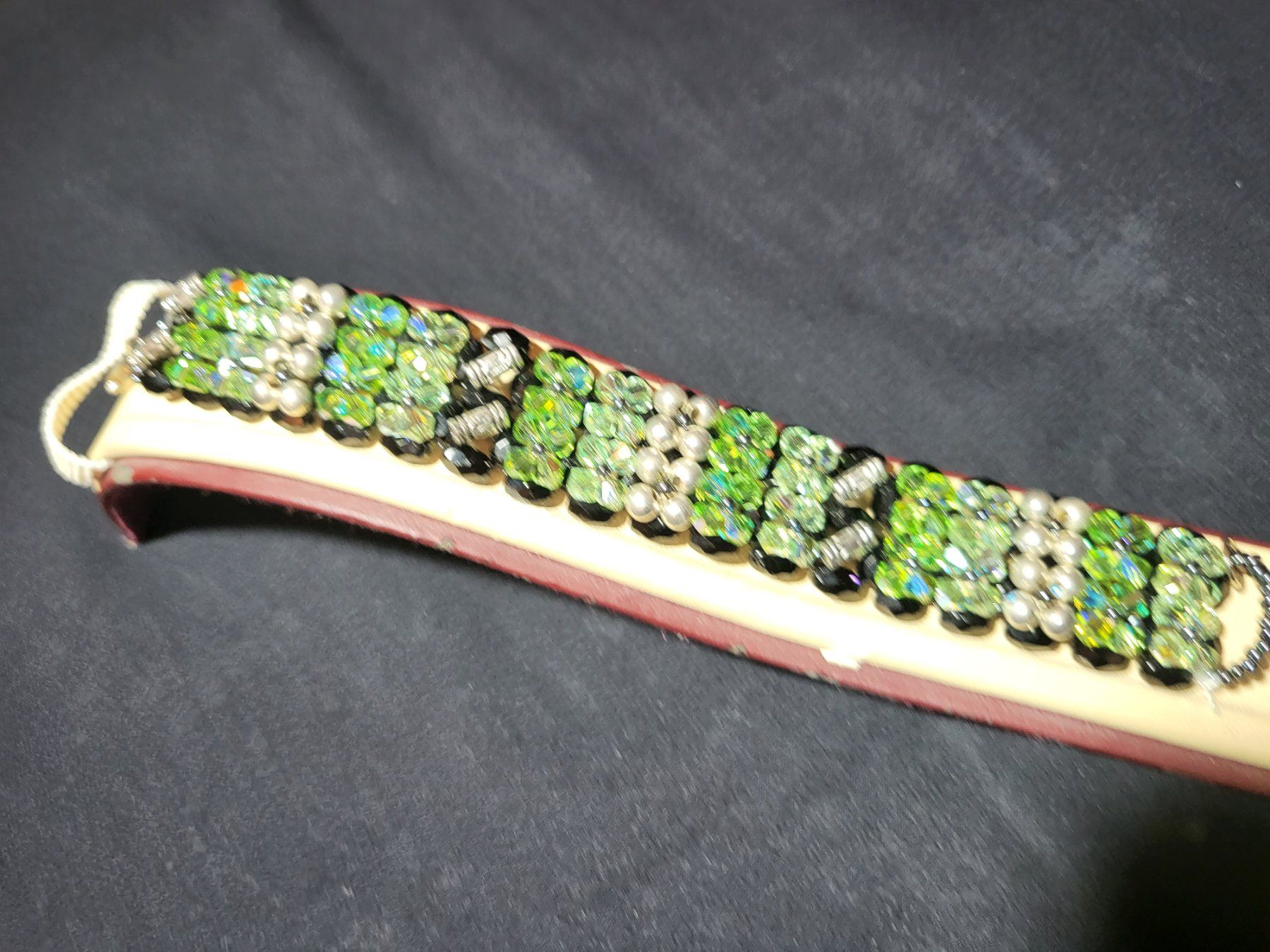Bracciali & Braccialetti: Handgemachte armkette aus swarovski perlen – Nuovo (secondo la descrizione) da Dietikon venduto da Eleda