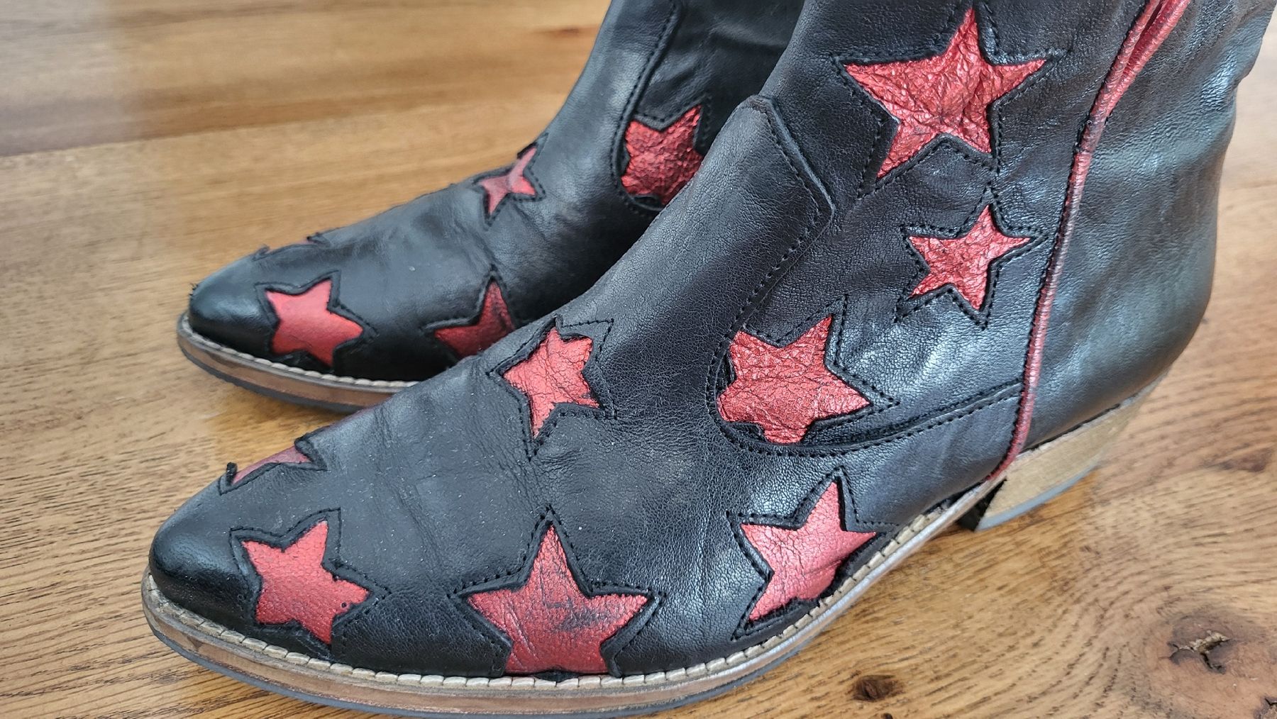 Scarpe da donna: Boots – Usato da Bern venduto da Sarit 2