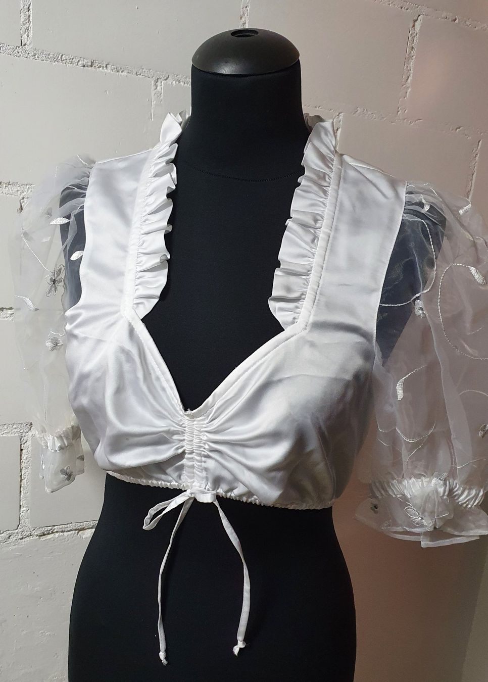 Camicette: Neu: "Rose" - Dirndl Bluse Gr. 34 / weiss – Nuovo (secondo la descrizione) da Muri AG venduto da Edlerweiss 1