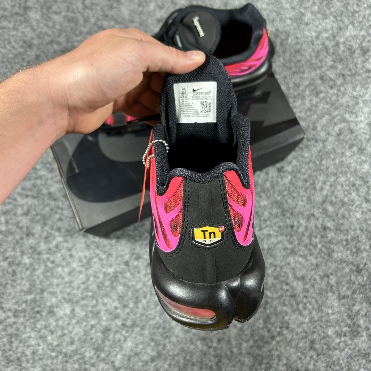 Nike Scarpe da uomo: Nike x Supreme TN  – Usato da La Sagne NE venduto da Matlasape 1