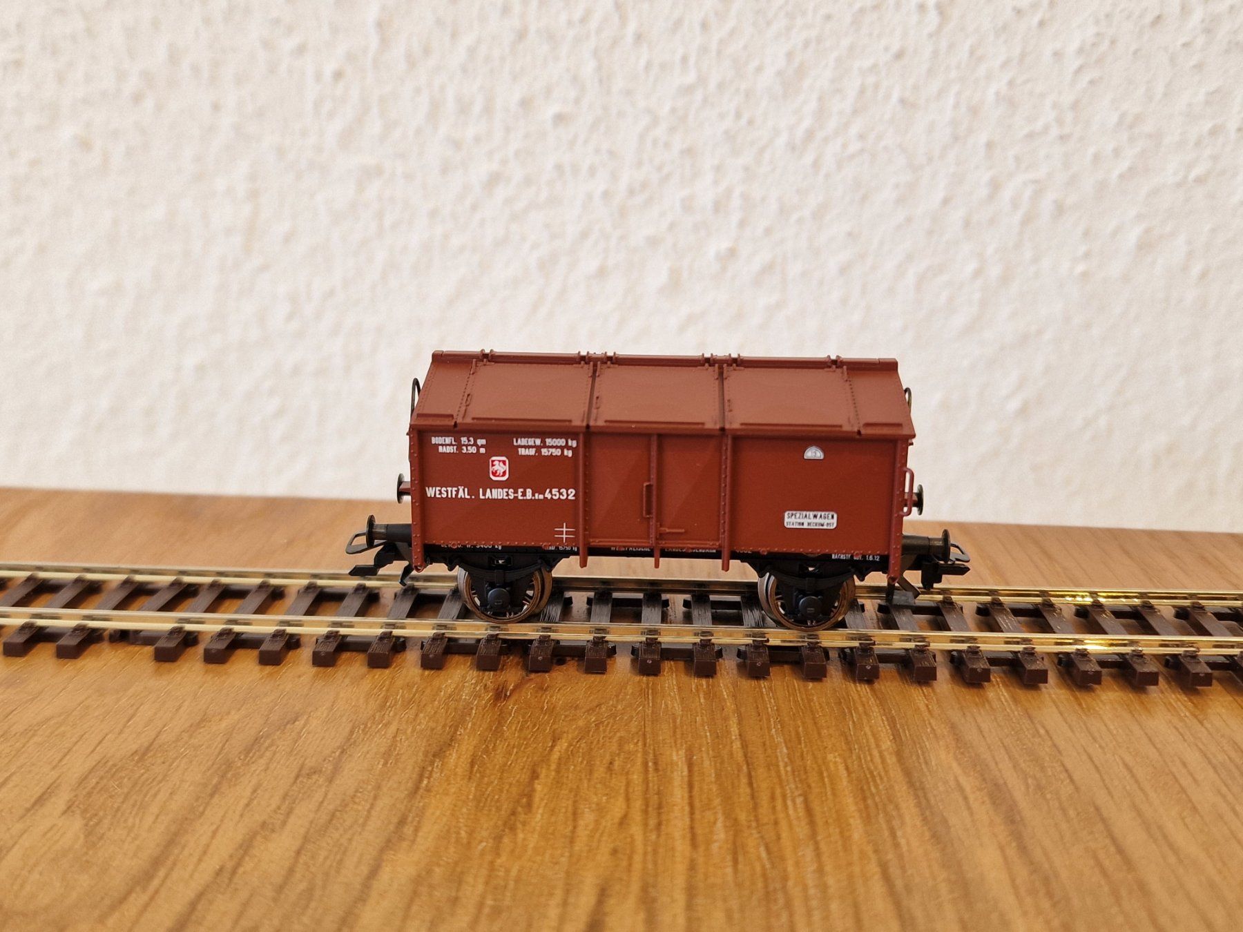 Trix Modellini di ferrovie: Klappdeckelwagen WLE H0 – Nuovo e nell'imballaggio originale da Matten b. Interlaken venduto da lor_hr9w 1