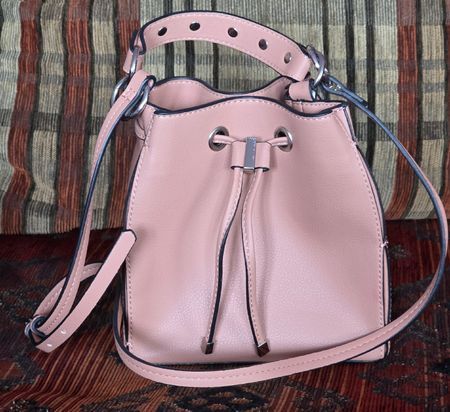 Tasche  Zara Bucket Bag in Rosa – Neu !