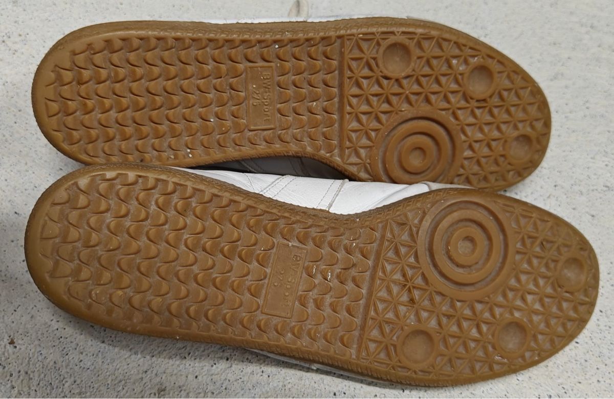 Scarpe da uomo: Originale Bundeswehr Hallenschuhe 42 – Usato da Rickenbach ZH venduto da Vanijo 2