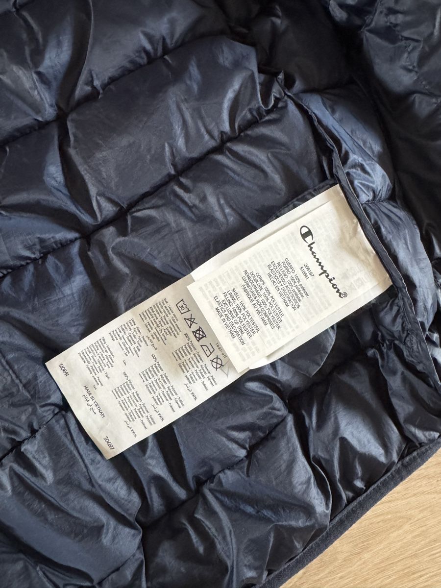 Champion Jacken: Champion Übergangsjacke Gr. 140 – Gebraucht aus Fehraltorf von portas6 3