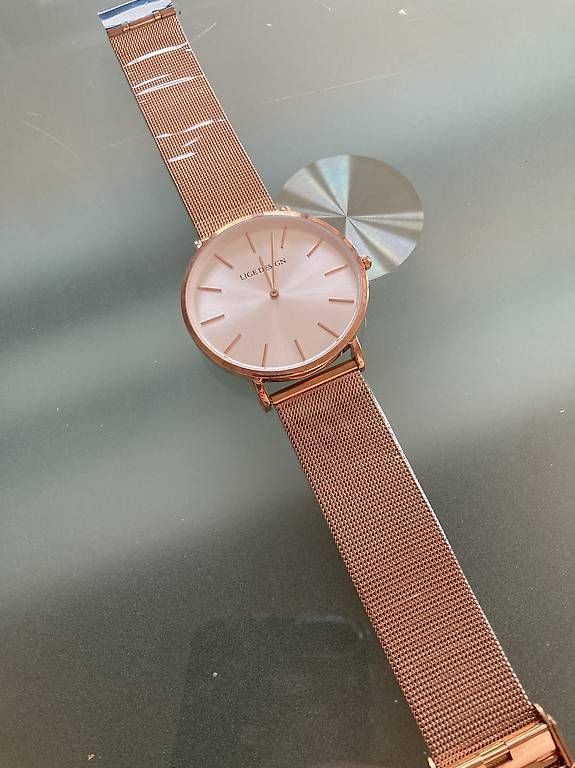 Montres: Armbanduhr – Neuf avec emballage d'origine à Grächen par jan_9wyc