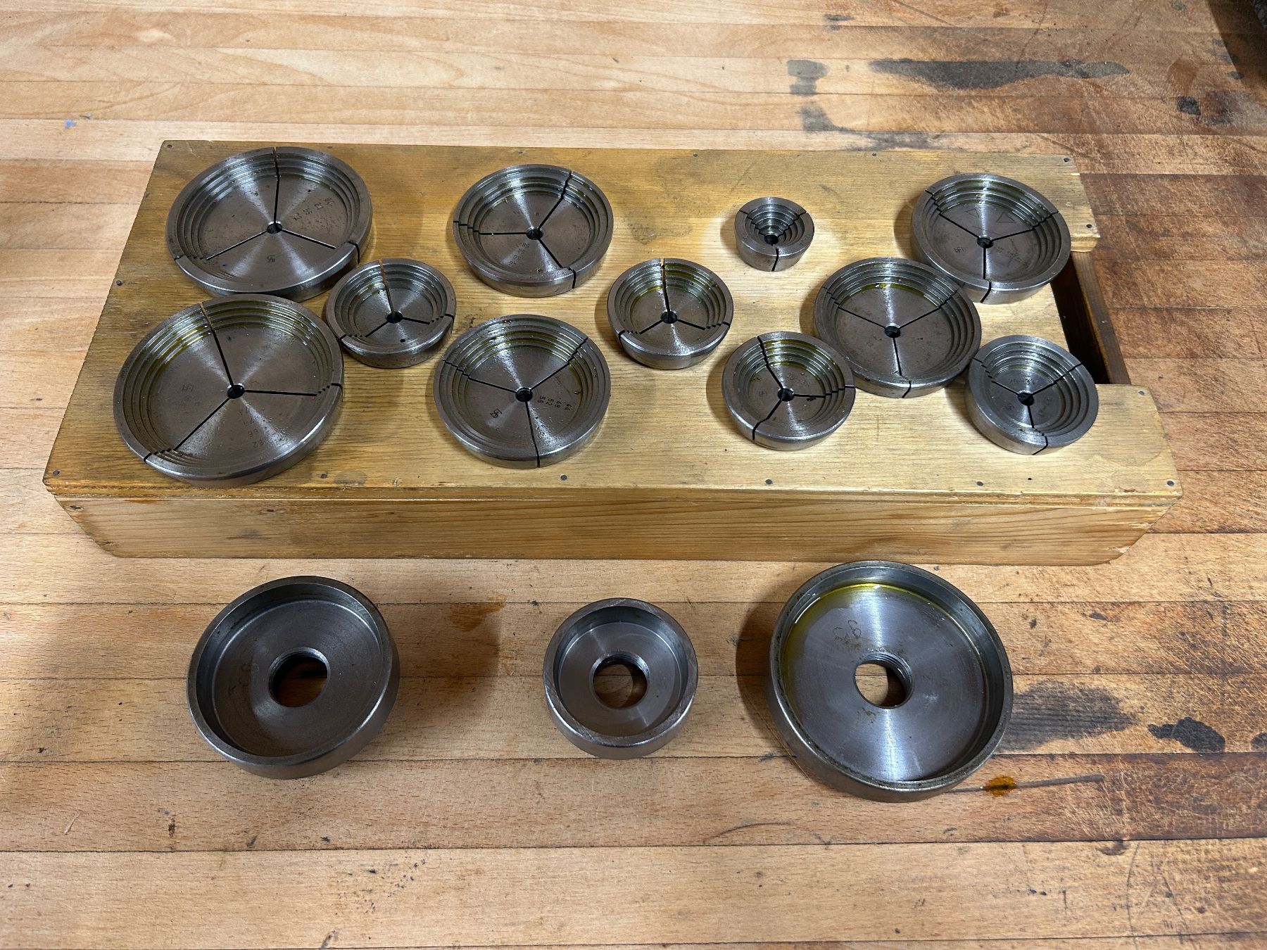 Schaublin Alle Werkzeuge: Glockenzangen W12 Display – Gebraucht aus Rothenfluh von BitterlinPartner