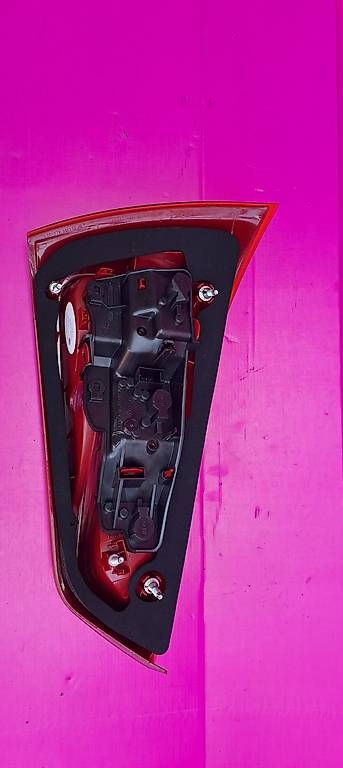 Tutti pezzi di ricambio auto: Audi A1 – Nuovo e nell'imballaggio originale da Echallens venduto da rubiko 2