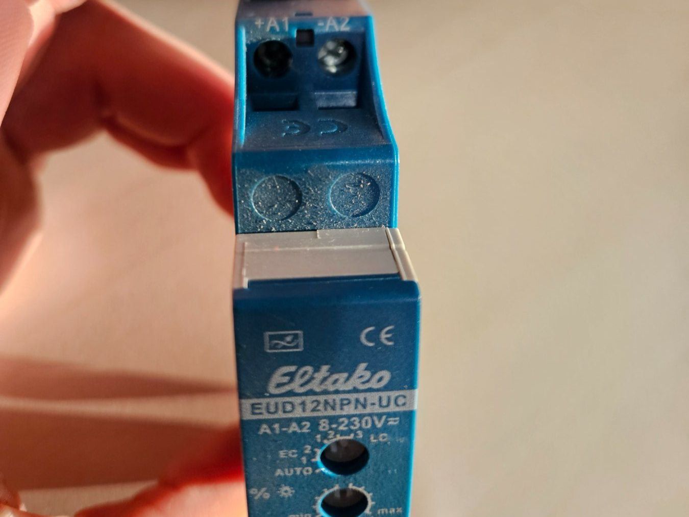 Eltako Interruttori: Eltako Universal-Dimmer EUD12NPN-UC – Usato da Oberkirch LU venduto da simi0204 2