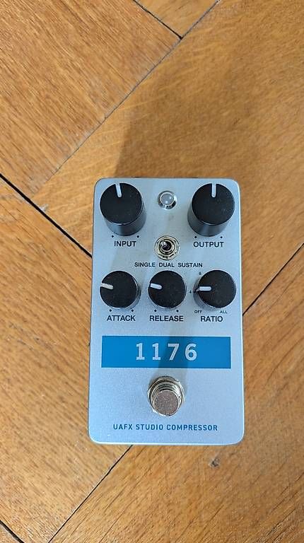 Universal Audio Instruments de musique: UAFX 1176 Studio Compressor – D'occasion à Bern par NicolasHare33