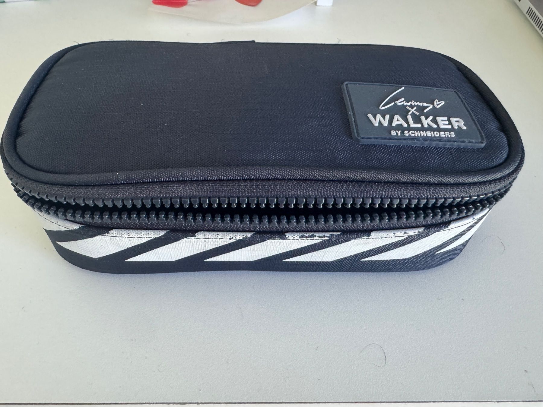 Astucci : Walker Lewinray Etui - Neuwertig! – Usato da Sursee venduto da k12g223