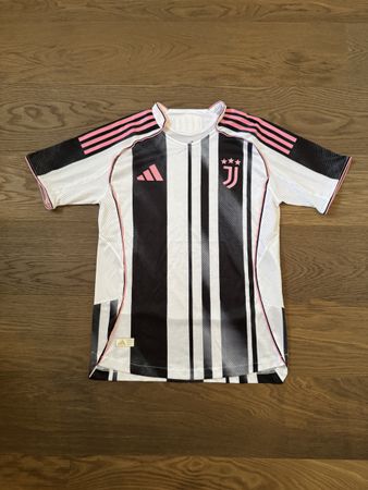 Juventus Fussballtrikot, Size M