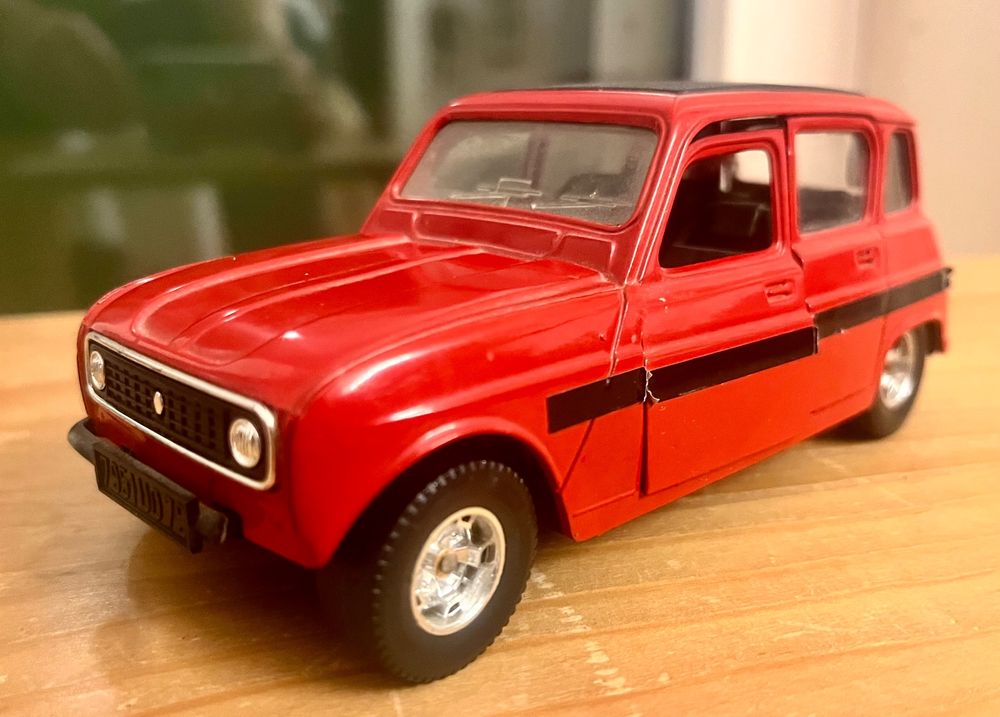 BBURAGO BURAGO RENAULT 14 TL Blue 1:24 EUR 27,99 - DE