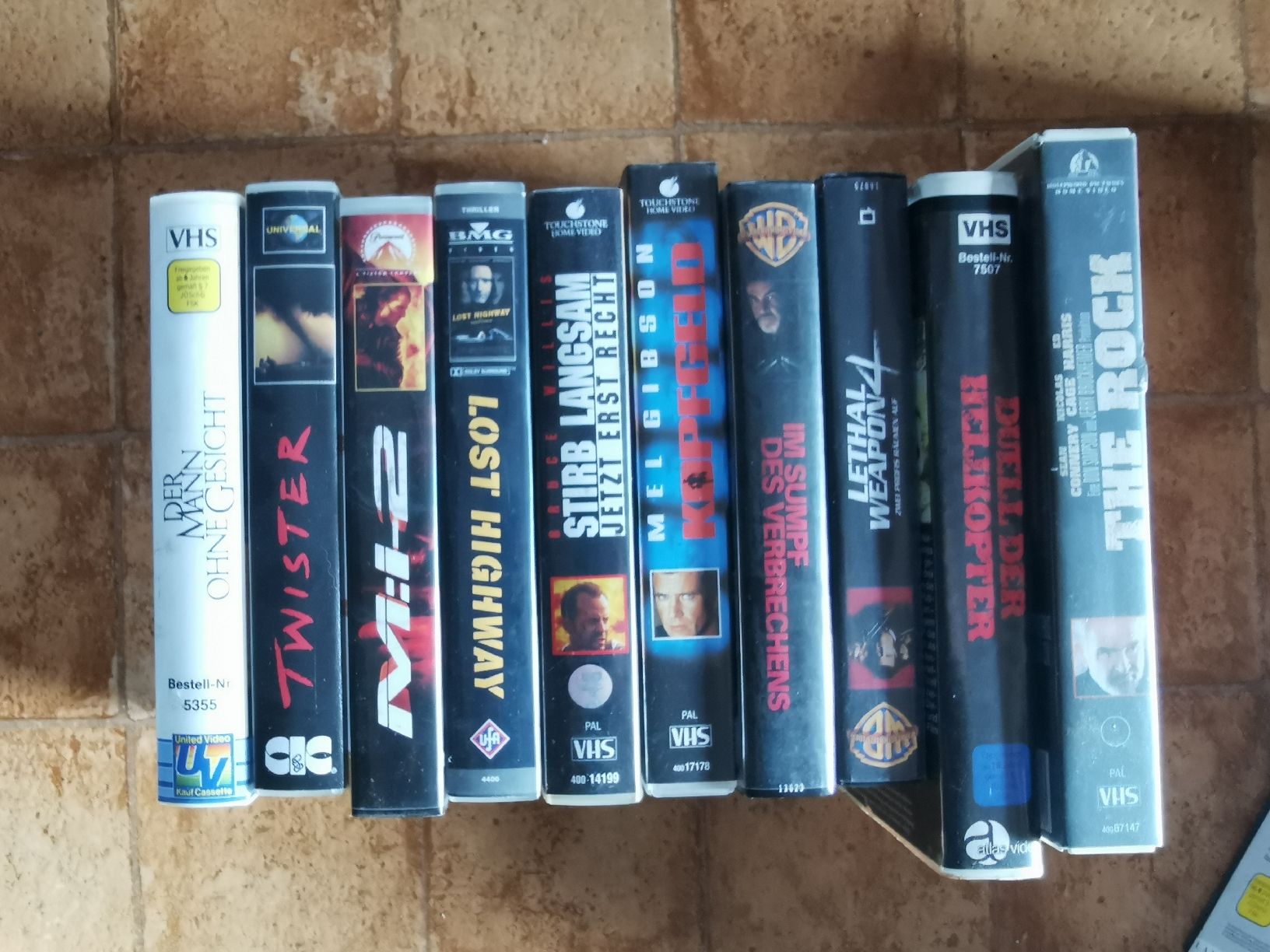 Tutti i VHS: 10 VHS Filme Action Thriller – Usato da fischenthal venduto da gaw_y2d2 1