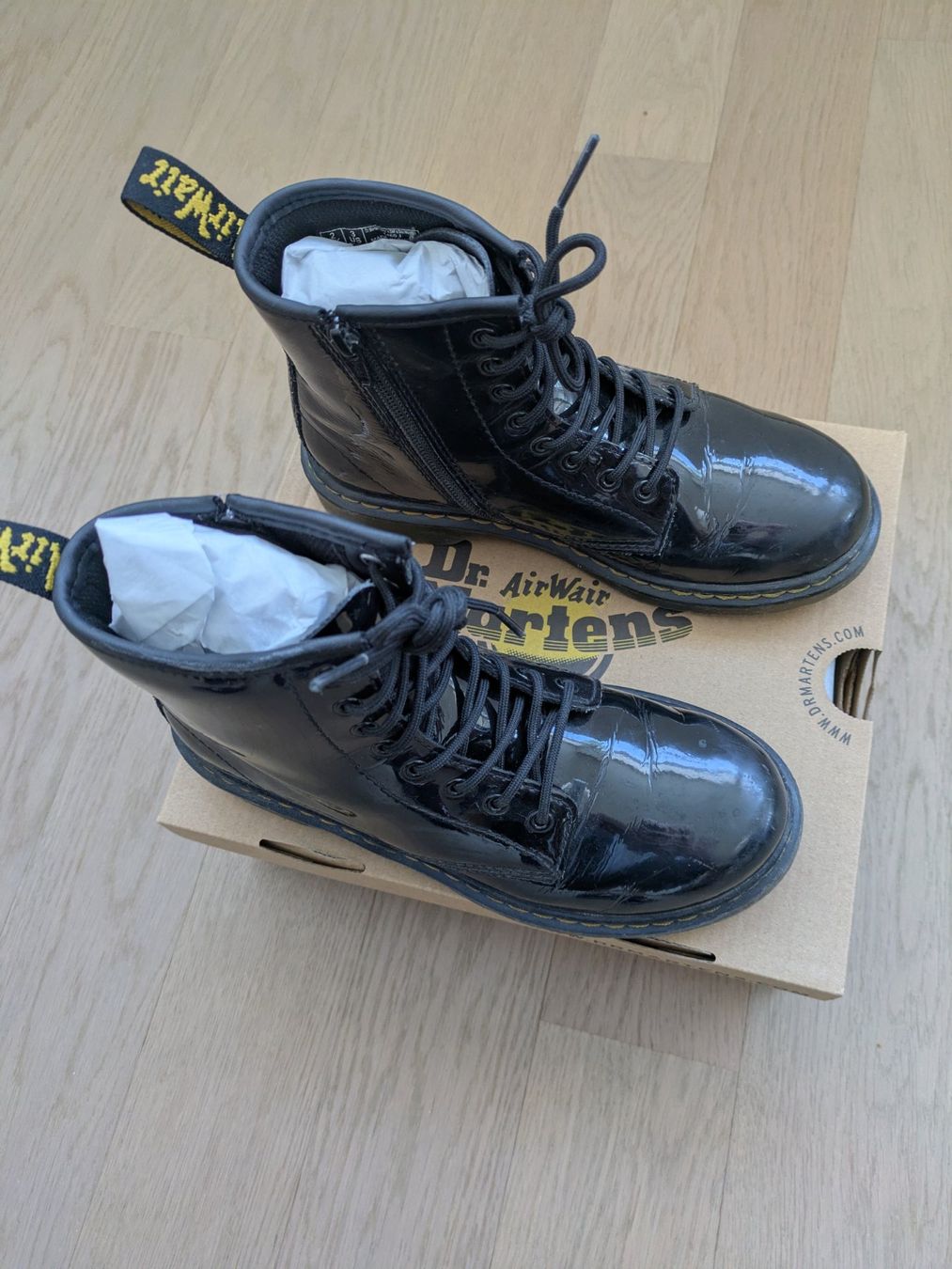 Dr. Martens Scarpe per ragazze: Dr. Martens Lack Kinderstiefel, Grösse 34 – Usato da Hedingen venduto da once20