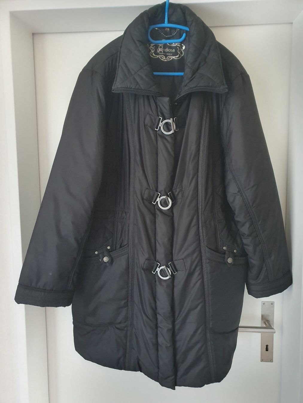 C&A Cappotti: Lässiger schwarzer Kurzmantel Gr. 48 – Usato da Zweidlen venduto da Shubli
