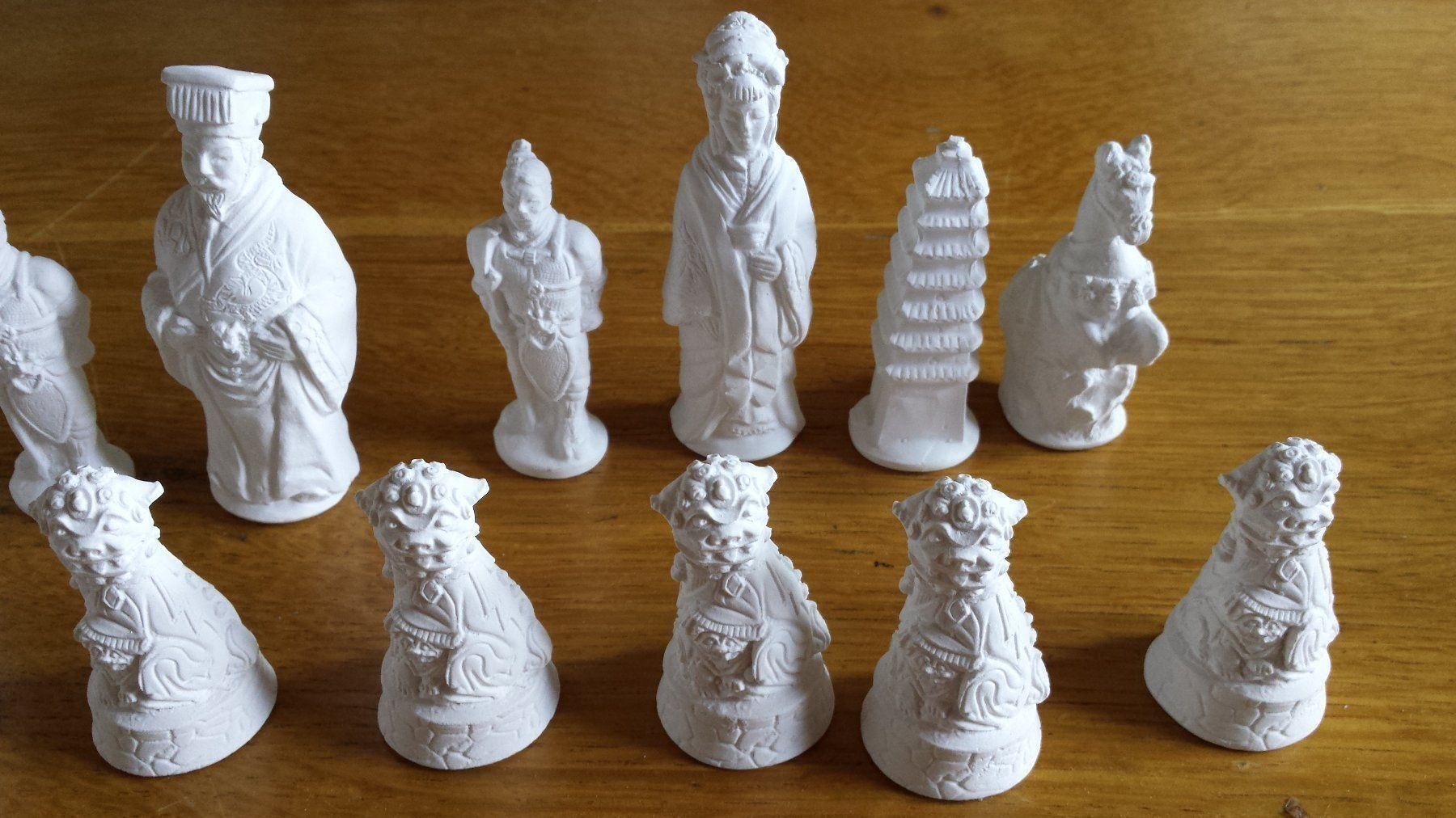Statuette: Schachfiguren aus China / roh Gips – Nuovo (secondo la descrizione) da Glattfelden venduto da sessa123 1