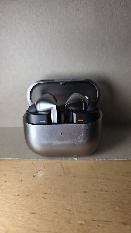 Samsung Kopfhörer: Samsung Galaxy buds 3 pro – Gebraucht aus Pully von luc_bg6w