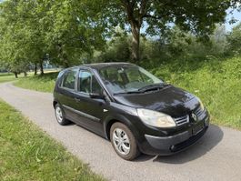 Renault Meégan Scénie 2.0 Essence Année 05.2006 Km 200000