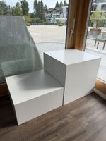 3 Ausstellpodeste à 70x70x35 cm