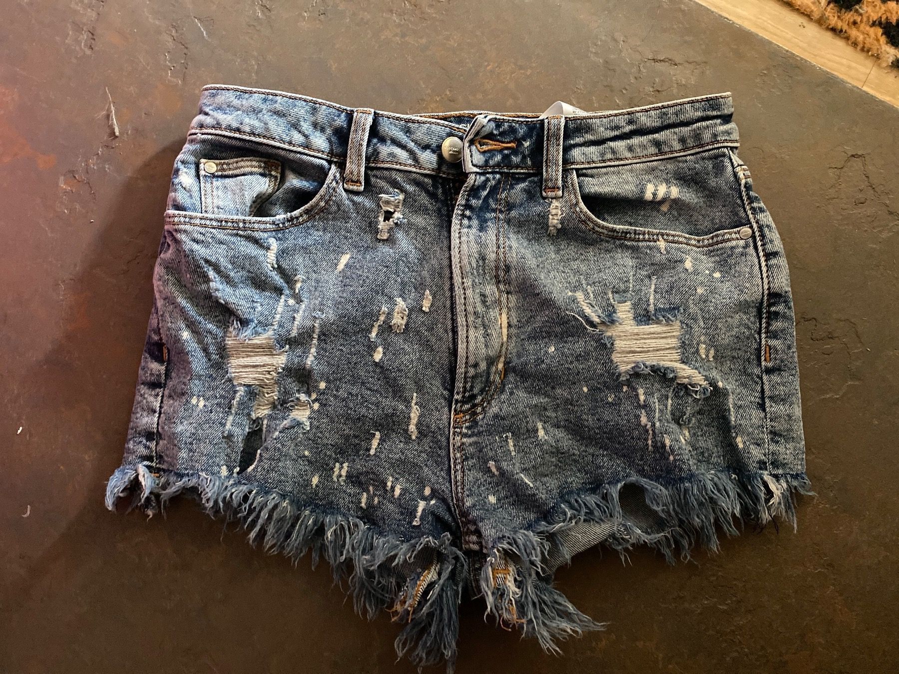 Jeans: Hotpants high rise Gr. 36 – Usato da Gränichen venduto da cat_lady