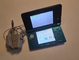 Nintendo 3DS Türkis mit Ladekabel und Stift