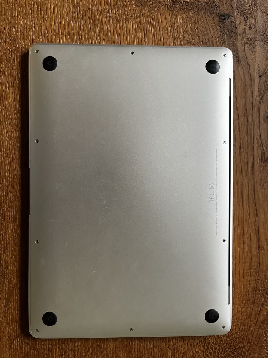Apple Notebooks: MacBook Air 2020 – Gebraucht aus Biel/Bienne von nin_7fwd 2