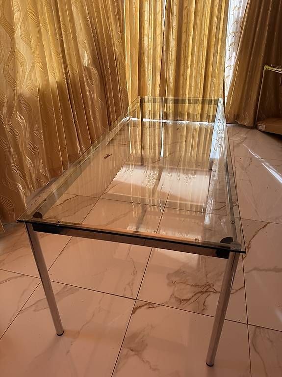 Tavoli: Glastisch 200 x 80cm – Usato da Oberentfelden venduto da lat_85xy 1