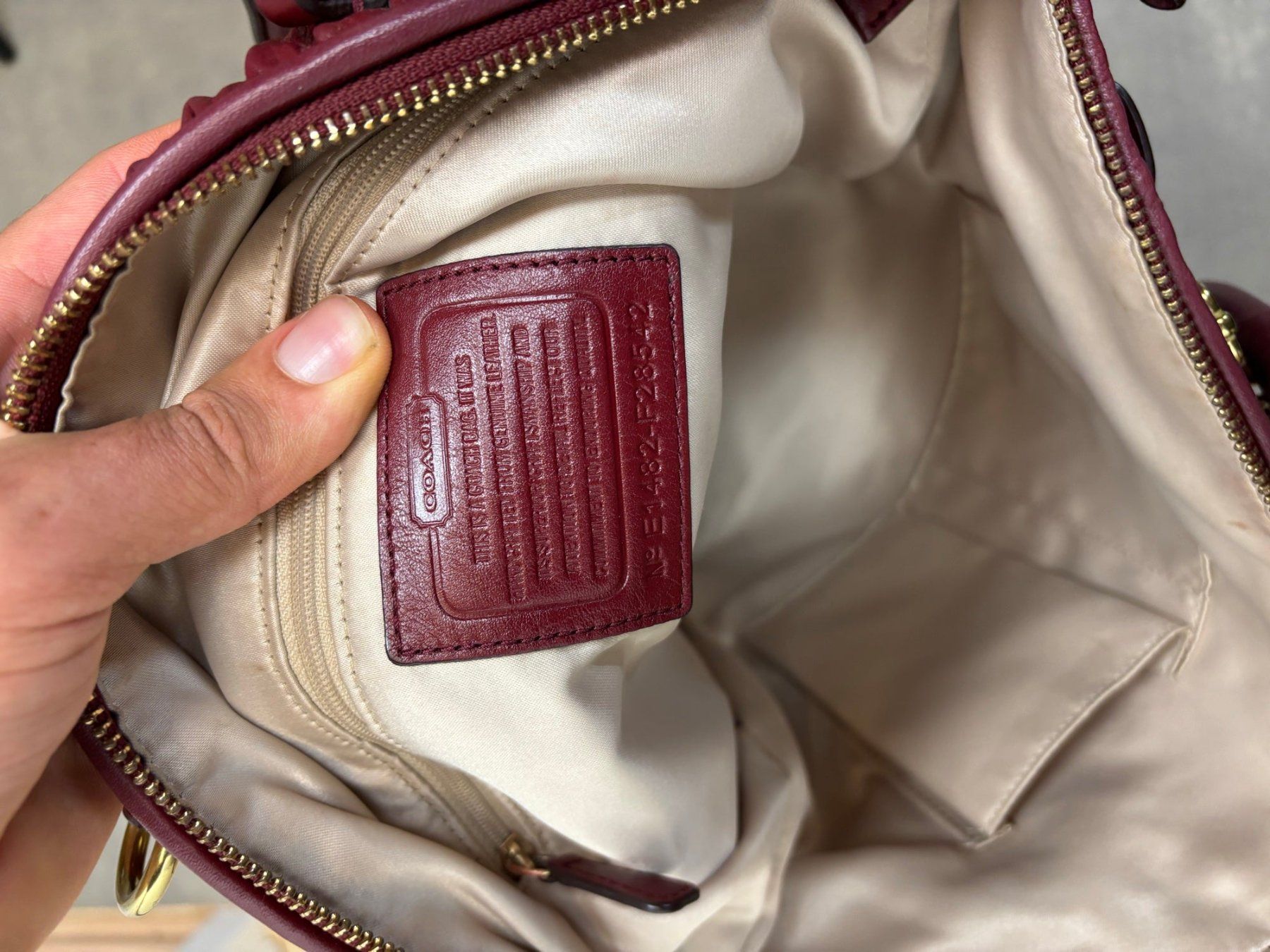 Coach Taschen für Damen: Coach Madison Gathered Leather Bag – Gebraucht aus Tägerwilen von Akh.Boutique 6