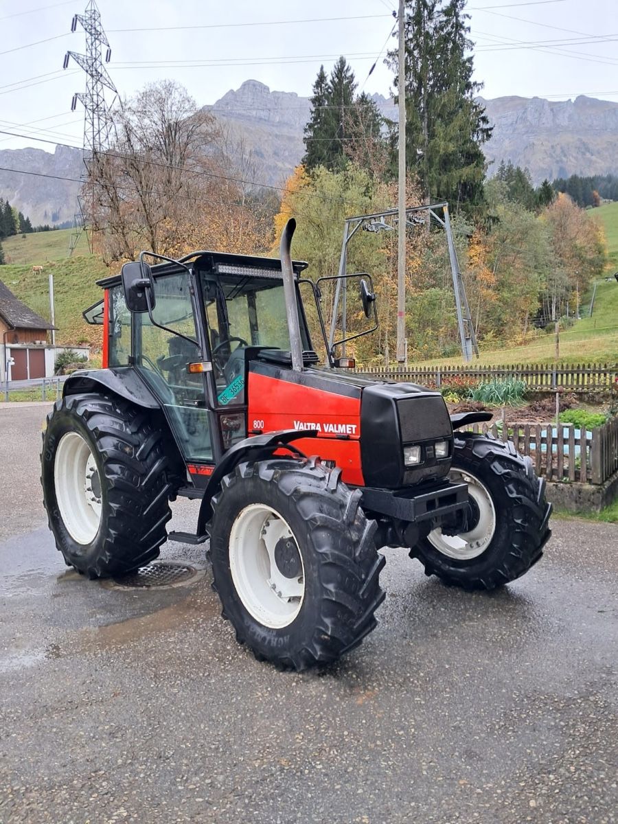 Valtra Traktoren: Traktor Valtra Valmet 800 – Gebraucht aus Schangnau von Roseggli82 1