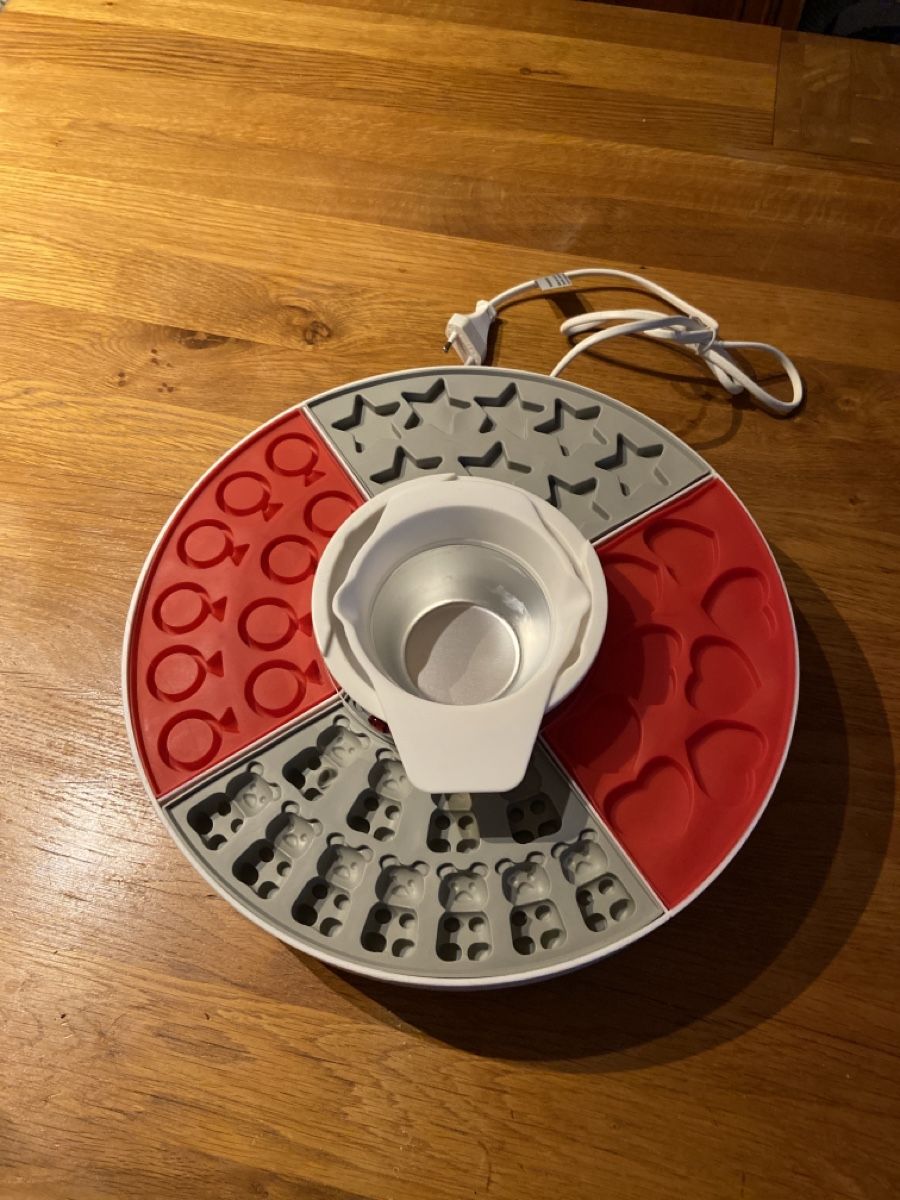 Elettrodomestici da cucina: Gummibärchen Maschine Neu! – Nuovo e nell'imballaggio originale da Therwil venduto da Schneefra1 1