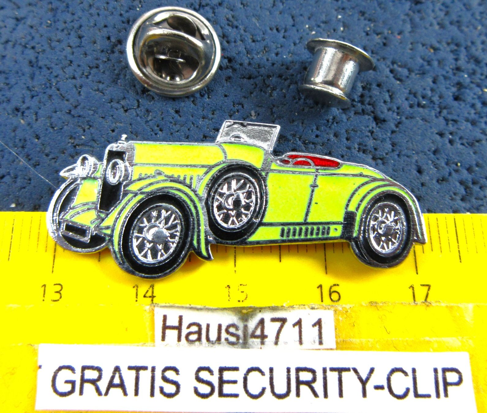 Placchette & Badge: ROADSTER AUTO OLDTIMER AUTO PIN ENAMEL – Usato da Ettingen venduto da Hausi4711