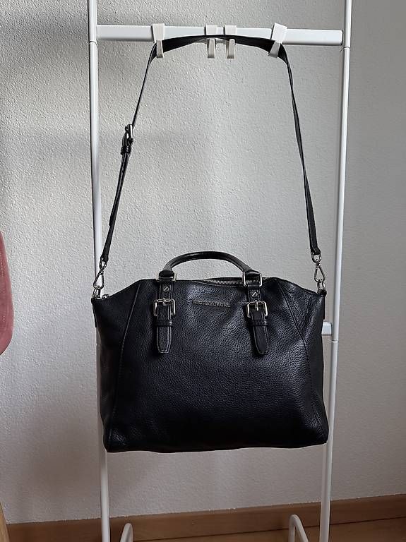 Borse da donna: Michael Kors Tasche, schwarz, mittelgross – Usato da Biel/Bienne venduto da l.v.ds 1