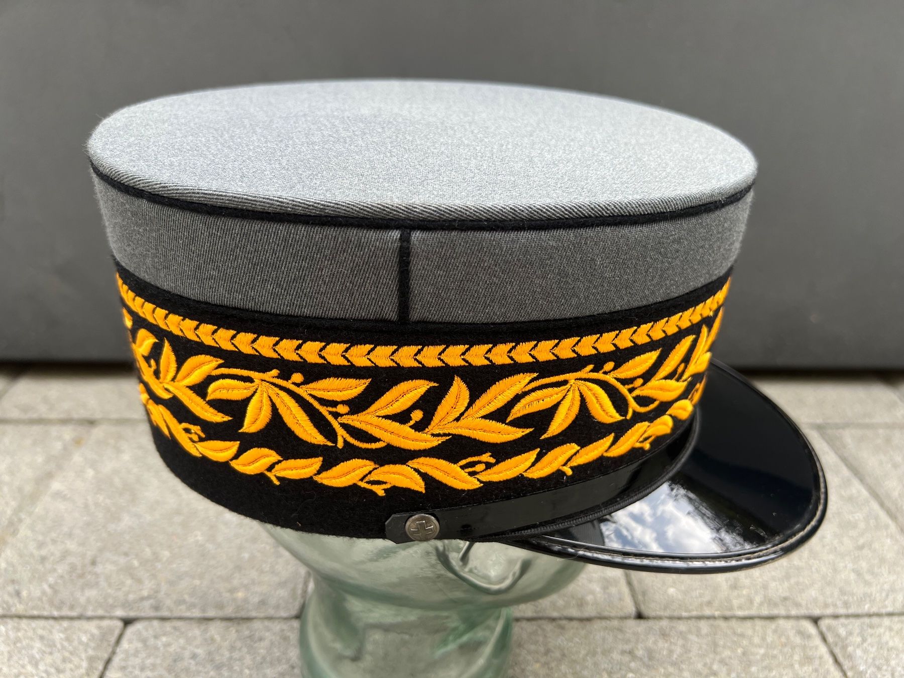 Schweizer Armee Uniformen: Mütze General Schweizer Armee (25/045) – Gebraucht aus Hermetschwil-Staffeln von militaria-schweiz 4