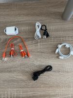 Divers câbles de chargeurs ou adaptateurs