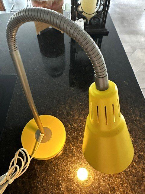 Ikea Lampes: +  geLbe IKEA TisChLamPe  + – D'occasion à Winkel par zeho 1