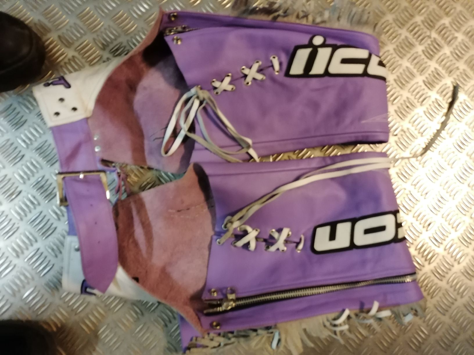 Hosen: Icon Damen Lederchaps – Neu (gemäss Beschreibung) aus Oetwil am See von Avenger07 1